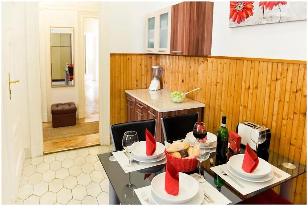 בודפשט Chain Bridge Apartment