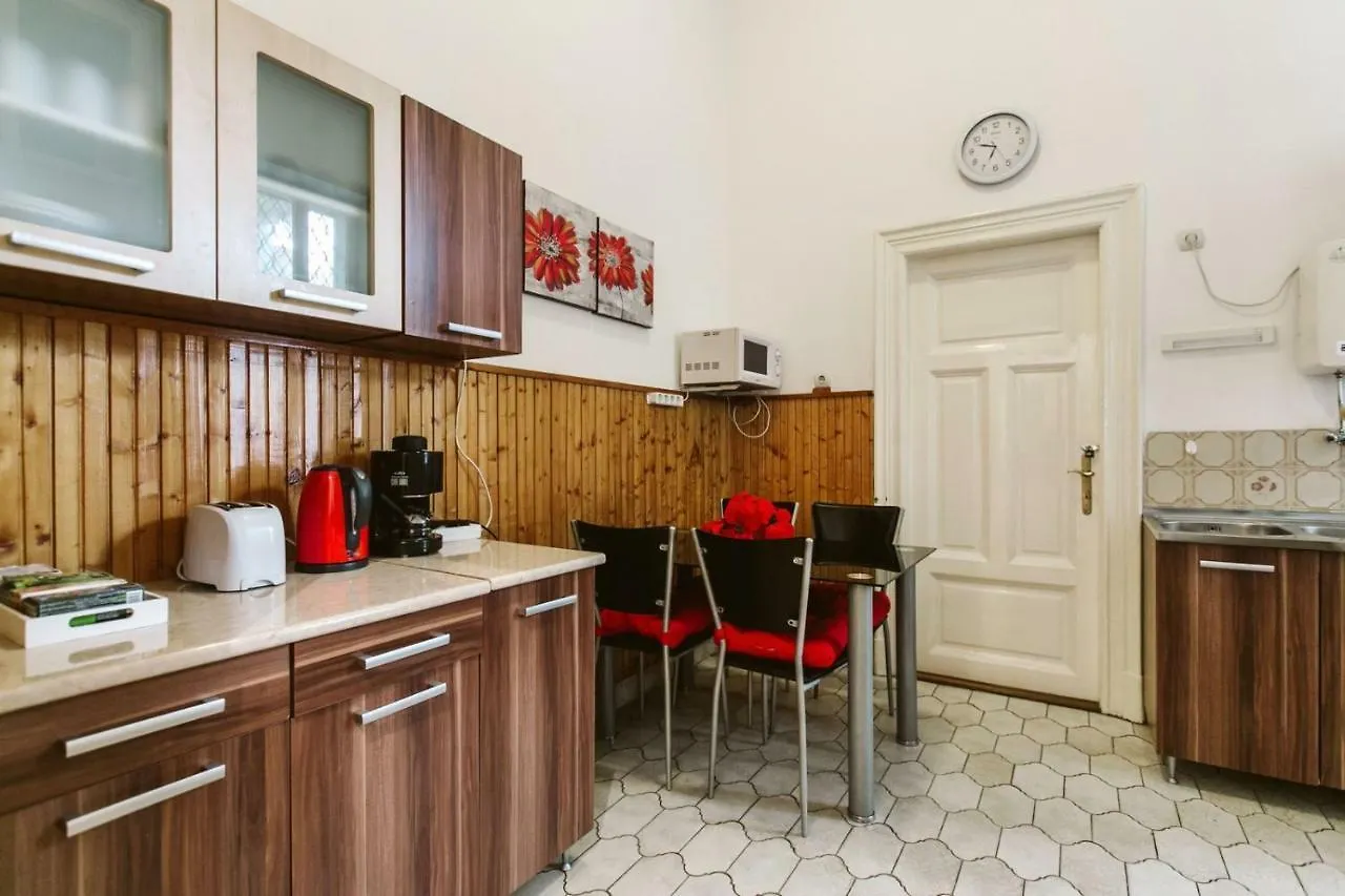 בודפשט Chain Bridge Apartment